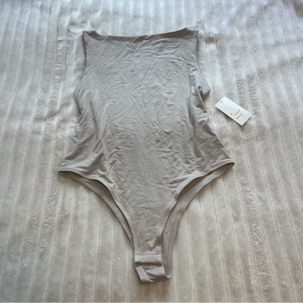 NWT Women's Compression Bodysuit - A New Day Tan